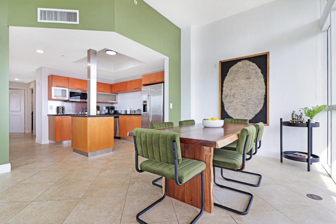 Roami At Sunny Isles Appartement Miami Beach Buitenkant foto