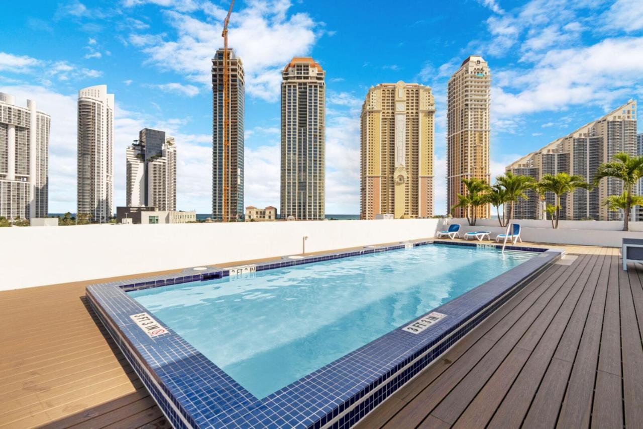 Roami At Sunny Isles Appartement Miami Beach Buitenkant foto